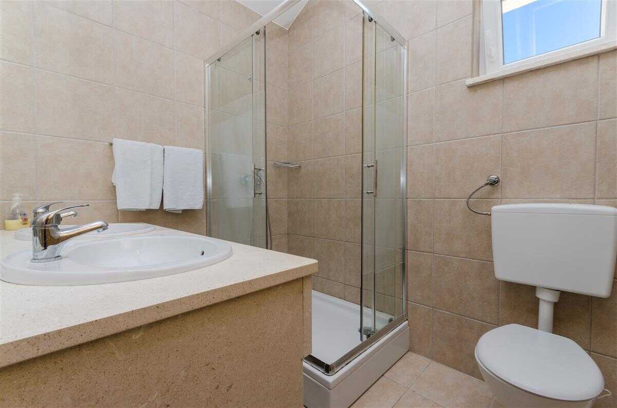 Poglej vse